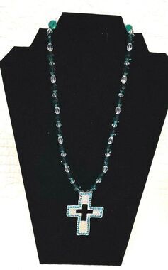 Stunning unsigned Teal Glass Bead Religious Necklace W/ Bling Cross Pendant